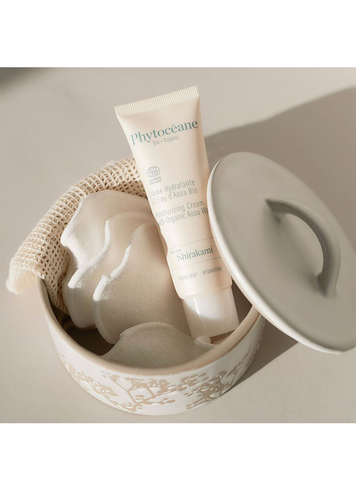 Увлажняющий крем с водой Аоза Moisturizing Cream With Organic Aosa Water Увлажняющий крем с водой Аоза Moisturizing Cream With Organic Aosa Water