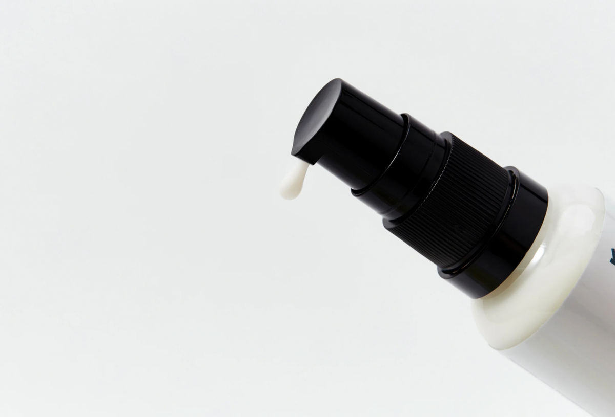 УЛЬТРАУВЛАЖНЯЮЩАЯ СЫВОРОТКА HYALURONE + AMARANTH УЛЬТРАУВЛАЖНЯЮЩАЯ СЫВОРОТКА HYALURONE + AMARANTH